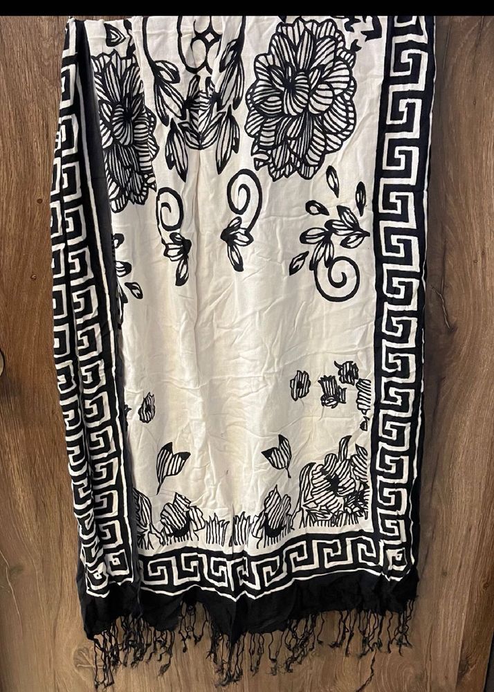 Elegant Floral Scarf