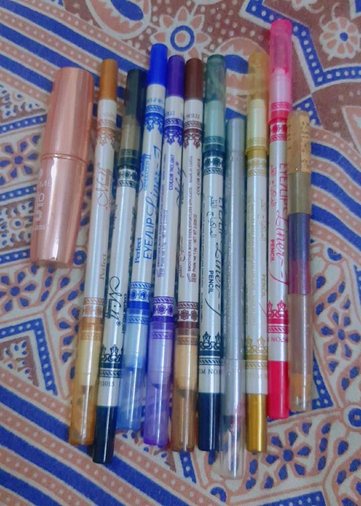 Different Colors Eye Or Lip Liner