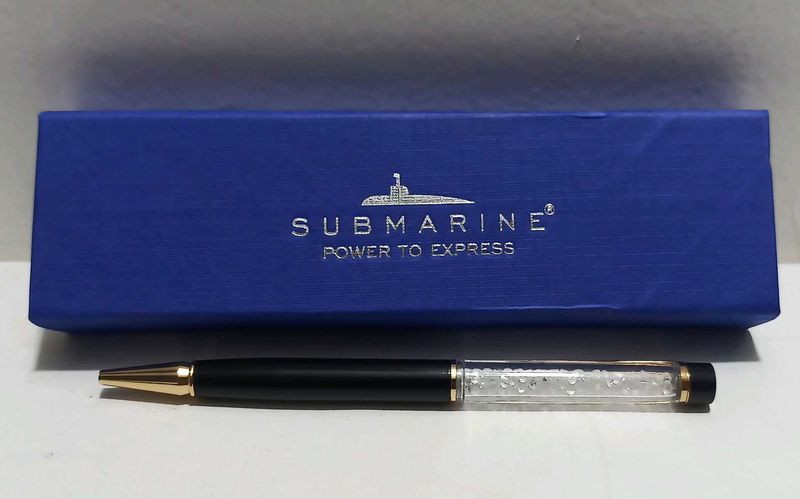 Submarine Pen with Box