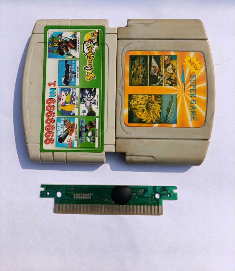 Video game 🎮 cartridges