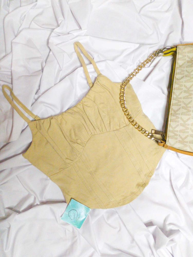 ✨Biege Crop corset Style Top ✨
