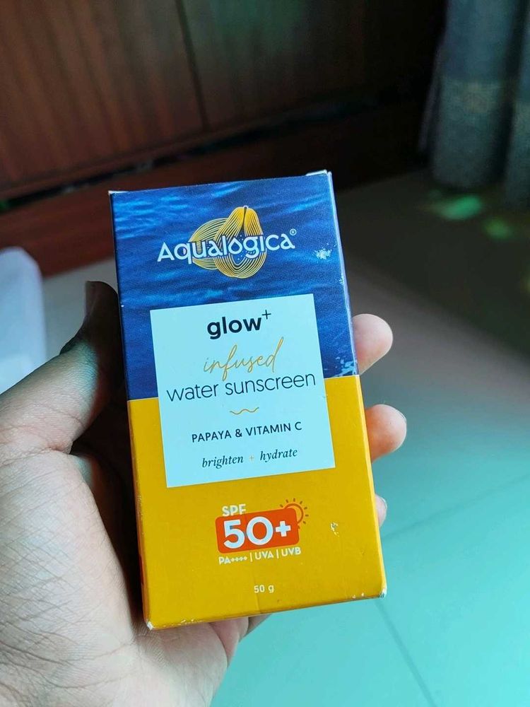 Aqualogica Glow+ Infused WaterSunscreen SPF 50+