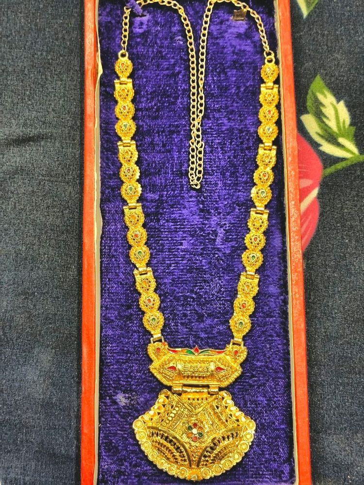 Necklaces &amp; Chains.