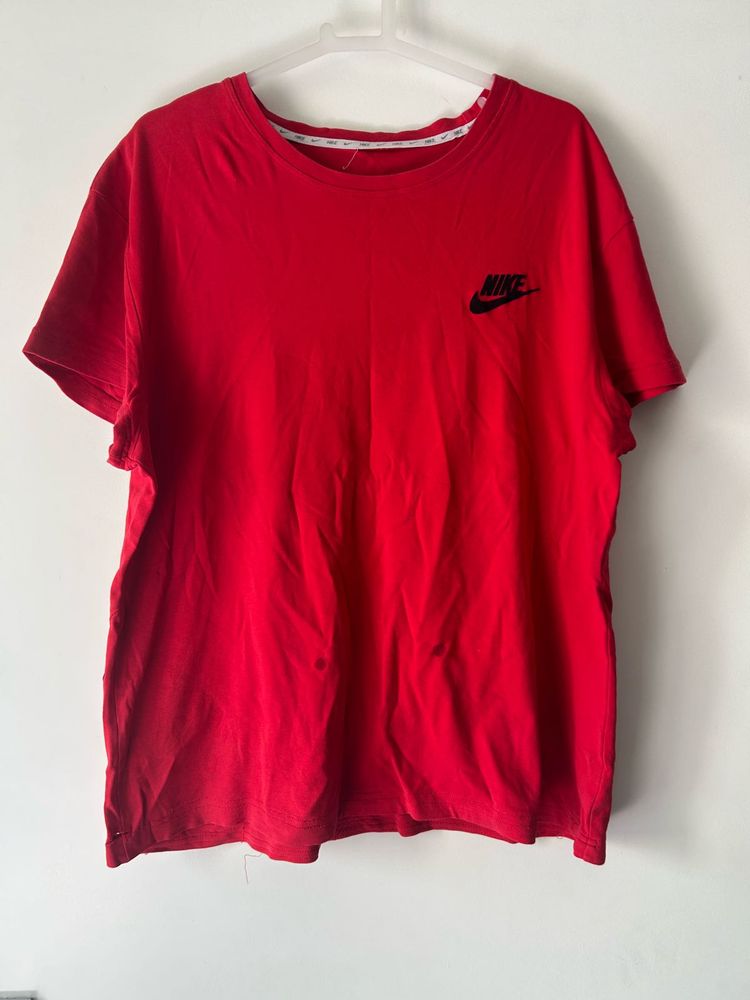Nike Red T-Shirt