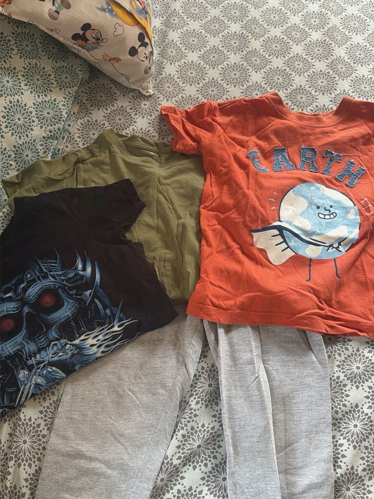 Kids' 3 Tshirt and 1 pant