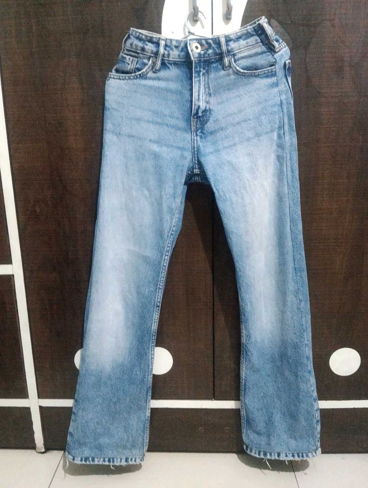 Straight Jeans
