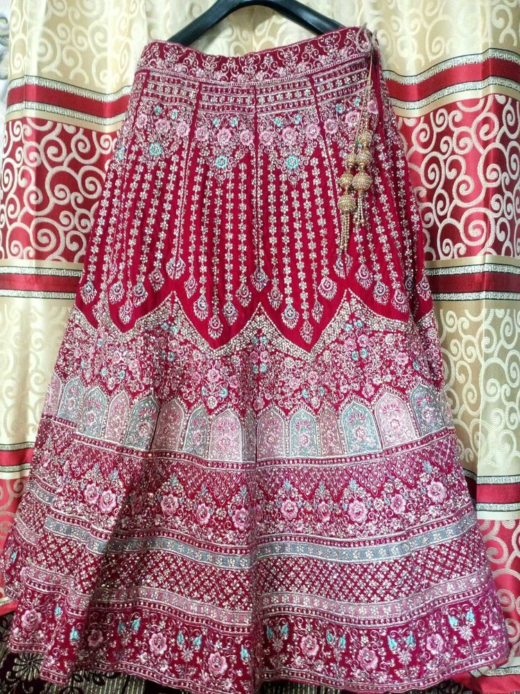 Pink Embroidered Lehenga💗✨