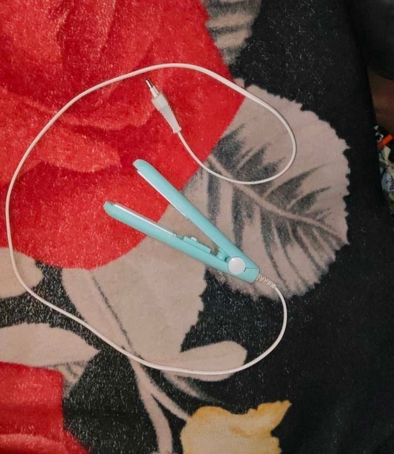 💕Mini Hair straightener💕