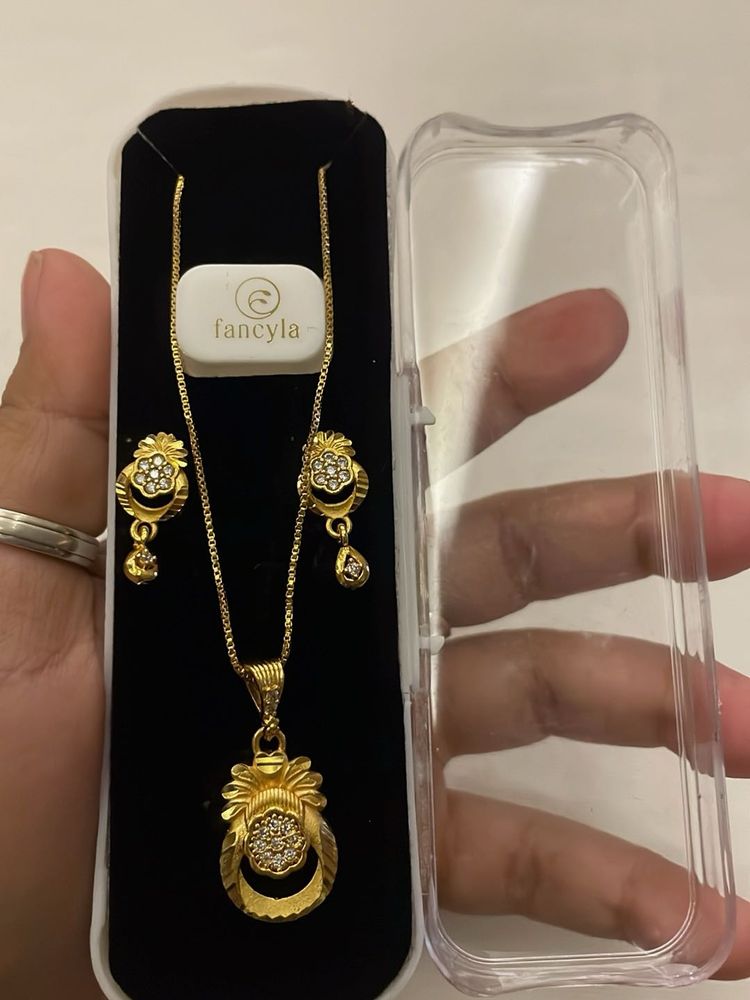 Gold-Plated Necklace &amp; Earring Set