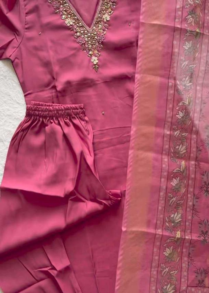 Elegant Pink Kurta Set