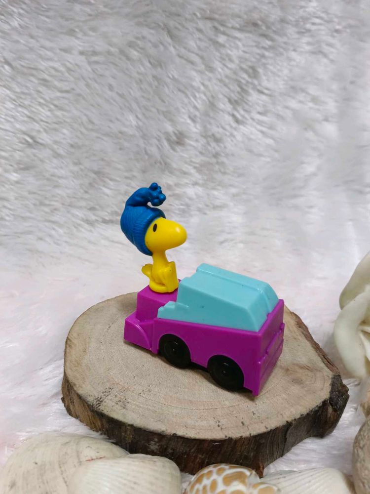 Snoopy Mc Donald&#39;s Toys Miniature Figure