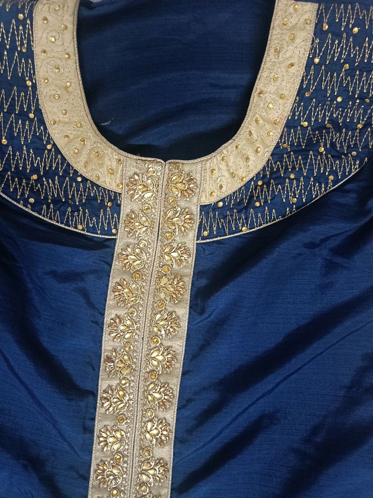 Ethnic Wear Neavy Blue Long Naira Cut Top 💙
