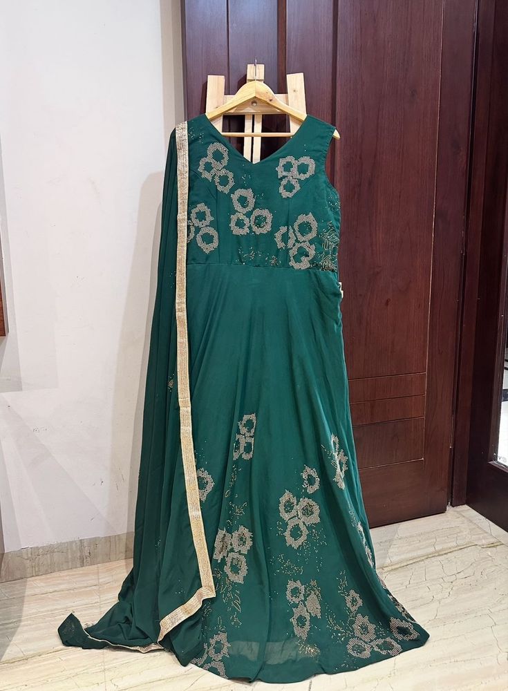 Very Pretty Green Ethnic Gown