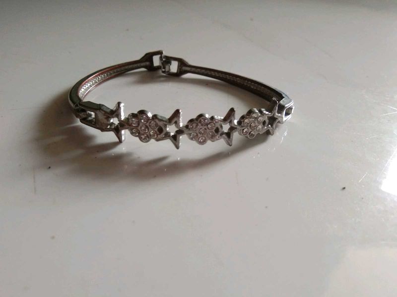 Star Bracelet