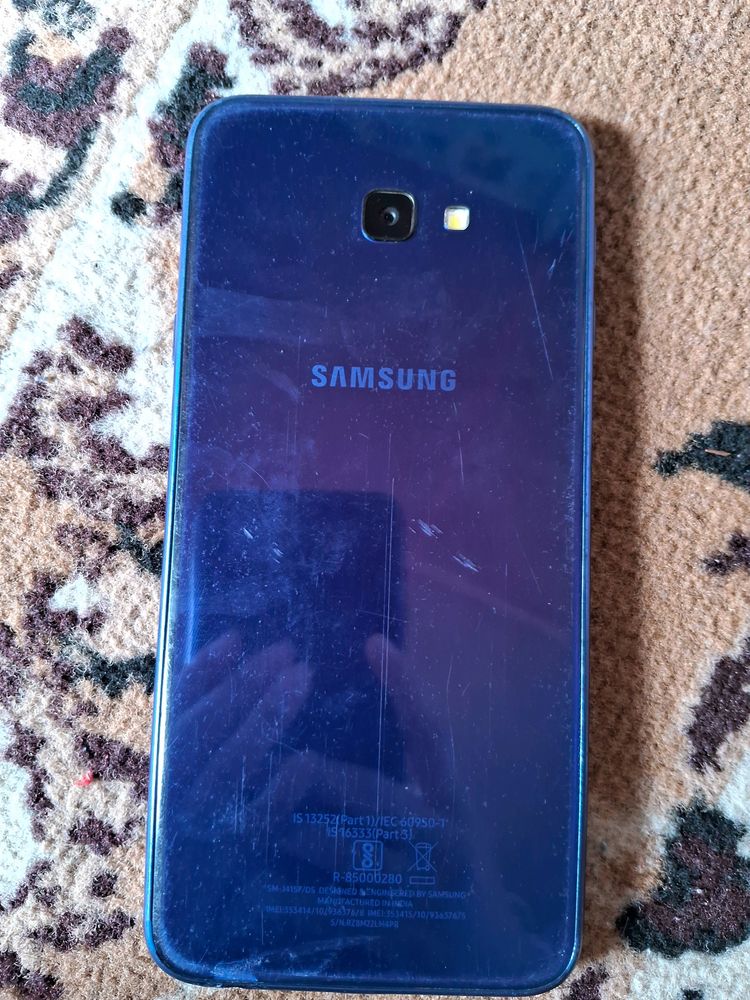 Samsung galaxy j24 phone