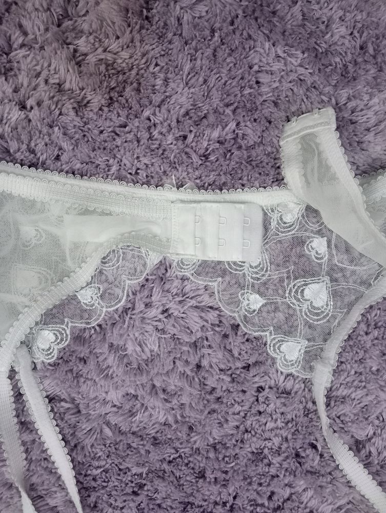 Lace Suspender Belt - White