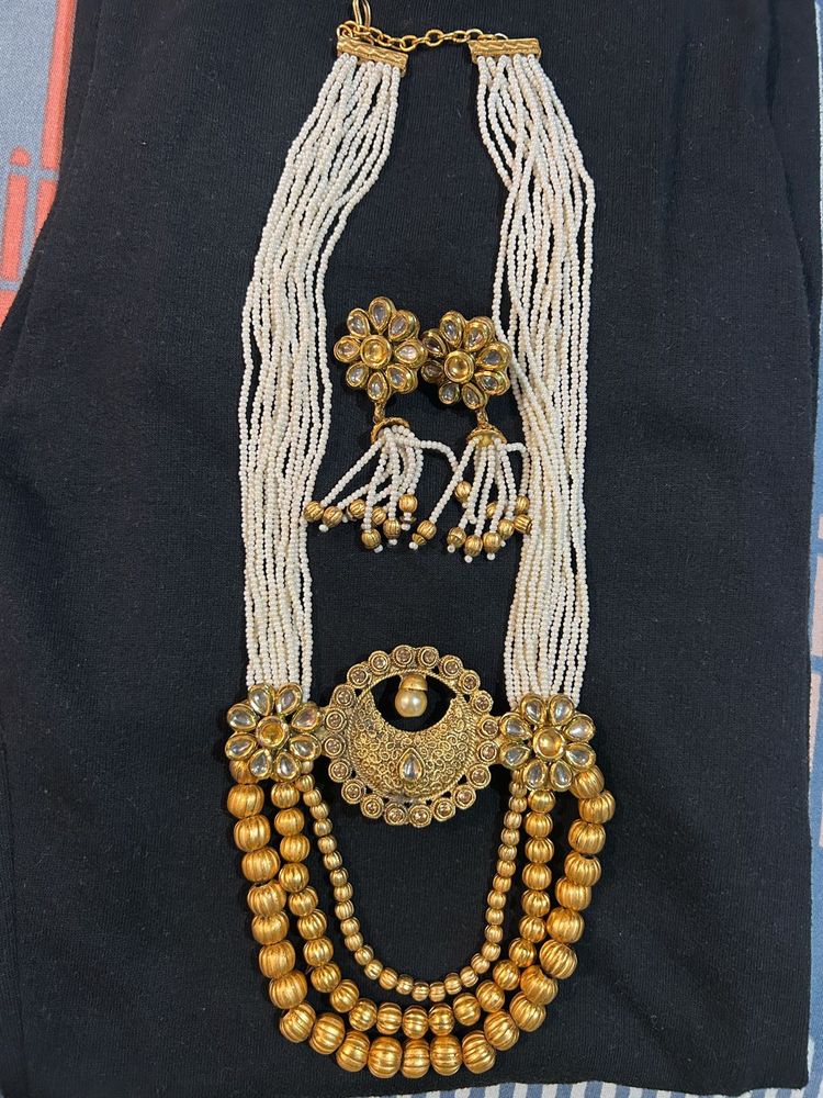Elegant Kundan Necklace Set