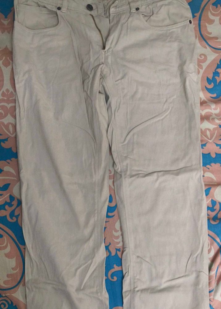 Men&#39;s Beige Pants