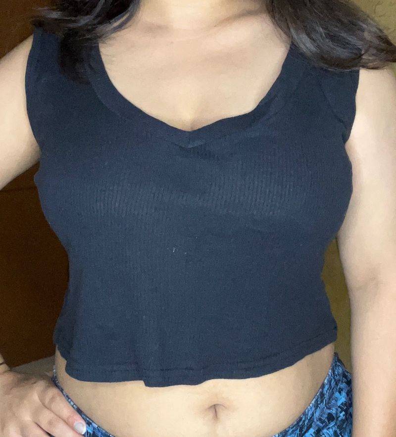 Sleeveless Black Crop Top