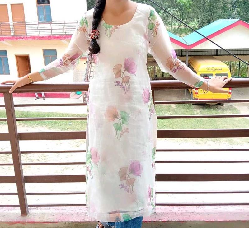 Beautiful White Simple Daily Wear Kurta ♥️