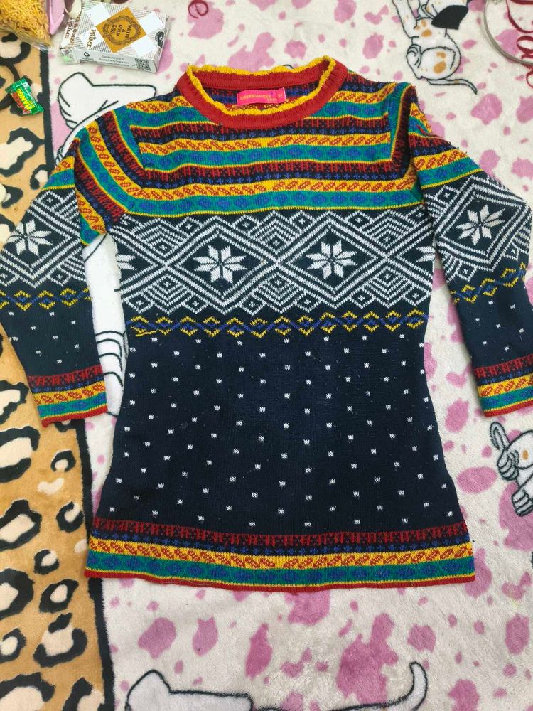 Branded printed pullover for 3-5 years girl