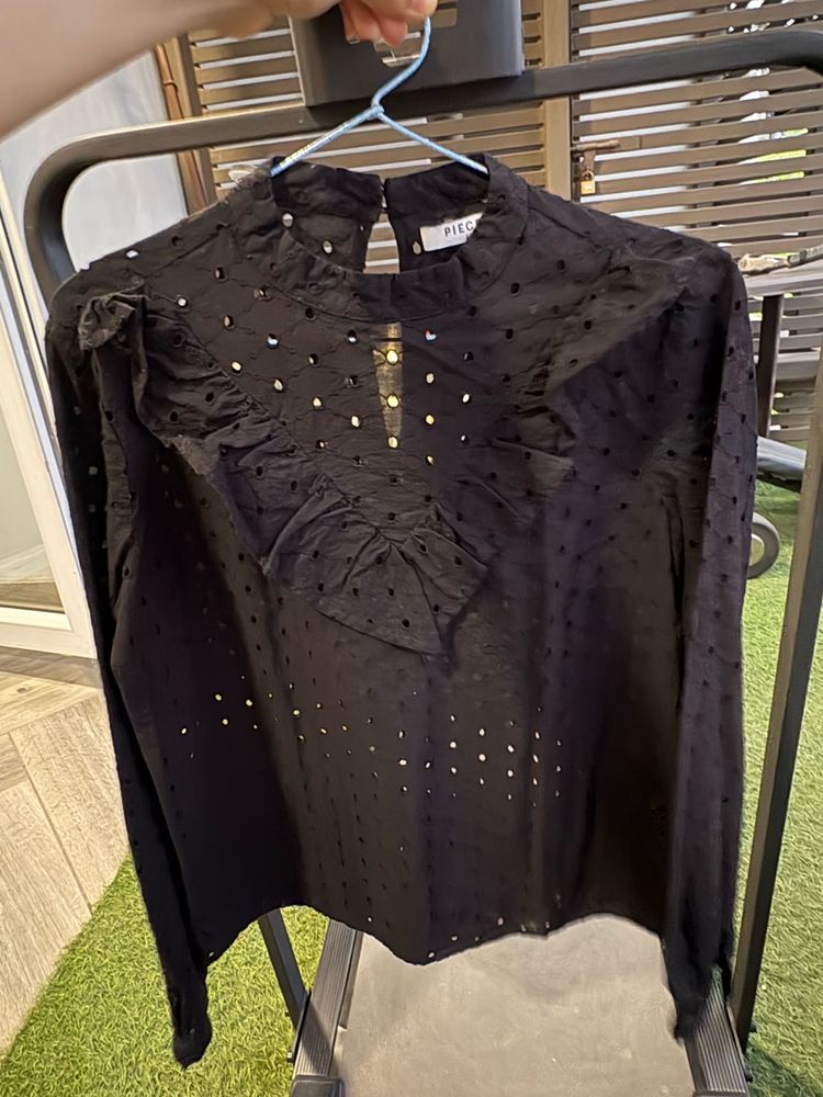 PIECES Black Ruffle Blouse