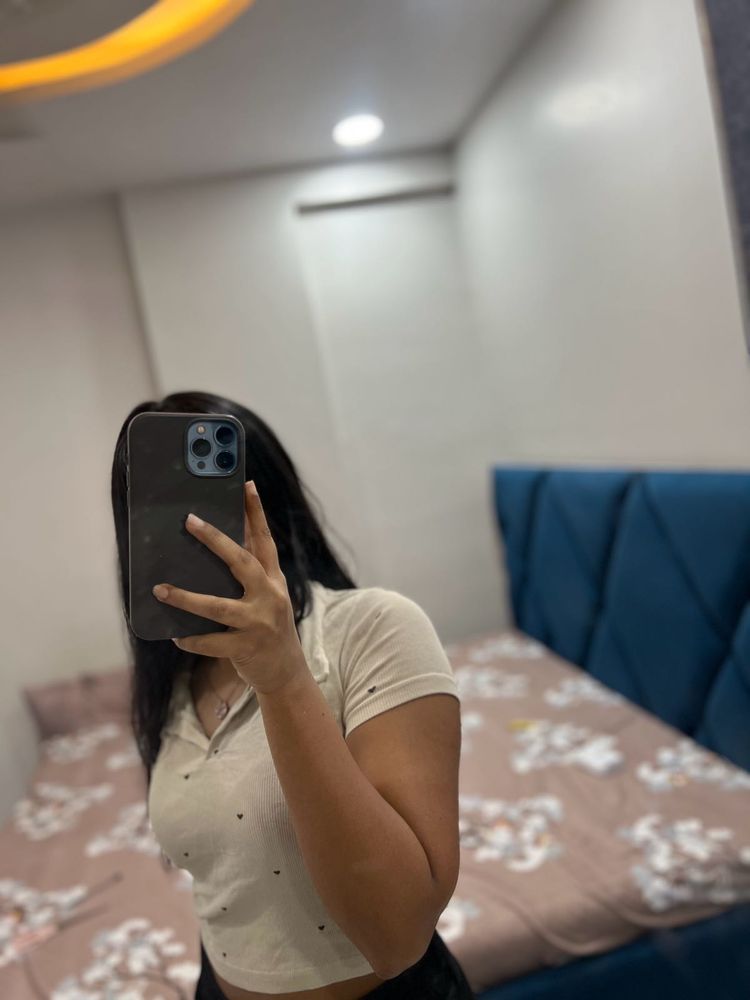 Cute Cropped Polo Top