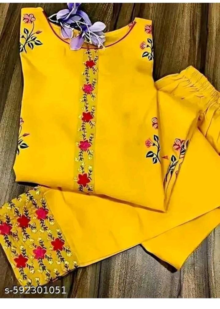 Elegant Yellow Kurta Set