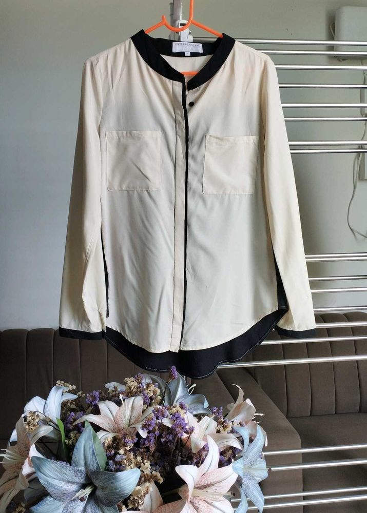 Elegant Black &amp; Cream Blouse
