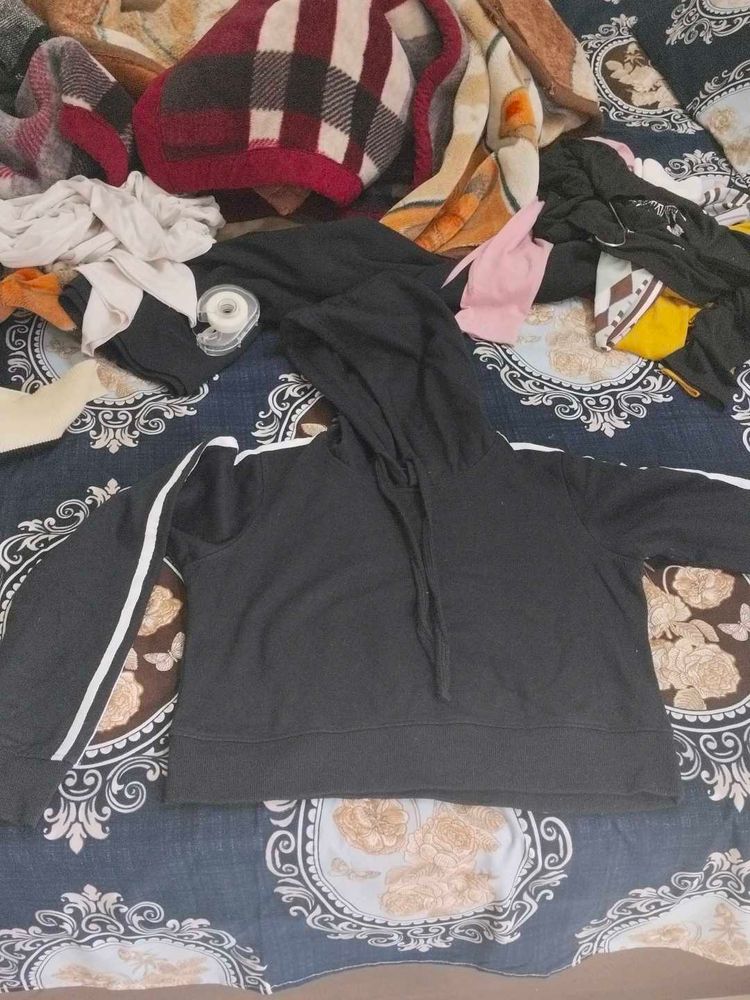 Black Crop Hoodie
