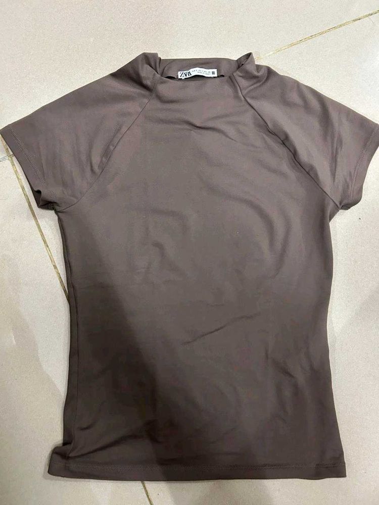 Zara Brown T-Shirt