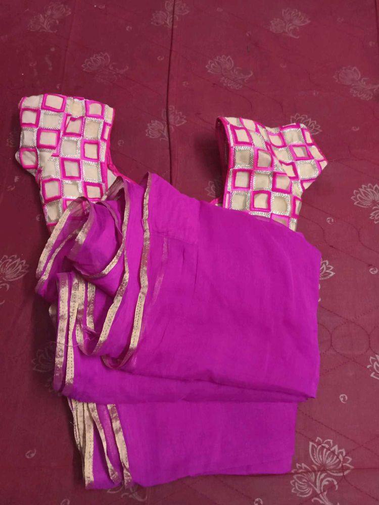 Saree With Streched Blouse Size 30
