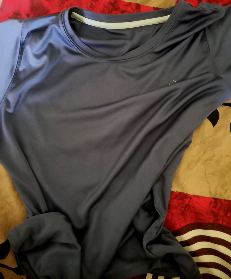 NYLON TSHIRT