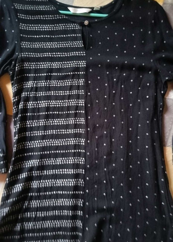 Elegant Black &amp; White Kurta