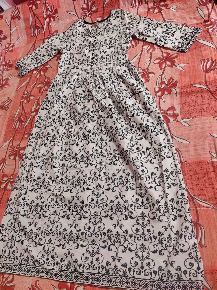 Elegant Printed Kurta