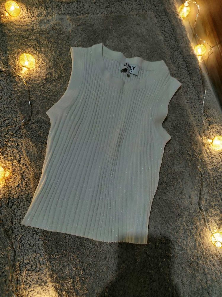 Only White Ribbed Sleeveless Top