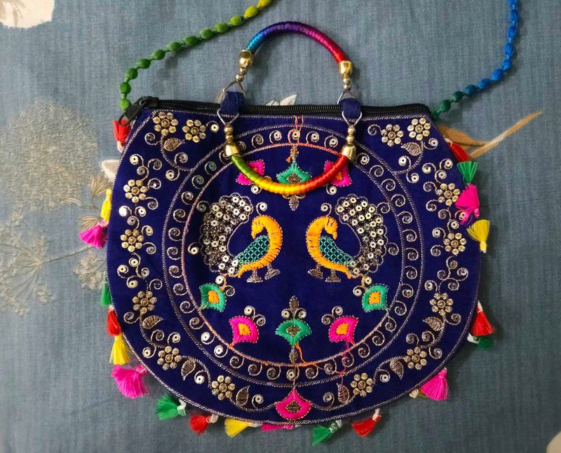 Ethnic Embroidered Handbag 🎇⚜️