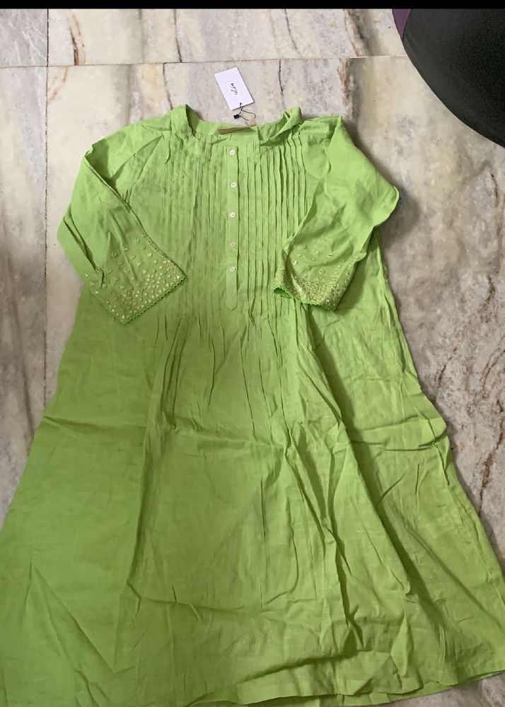 Two pretty handwork green and pink kurtis