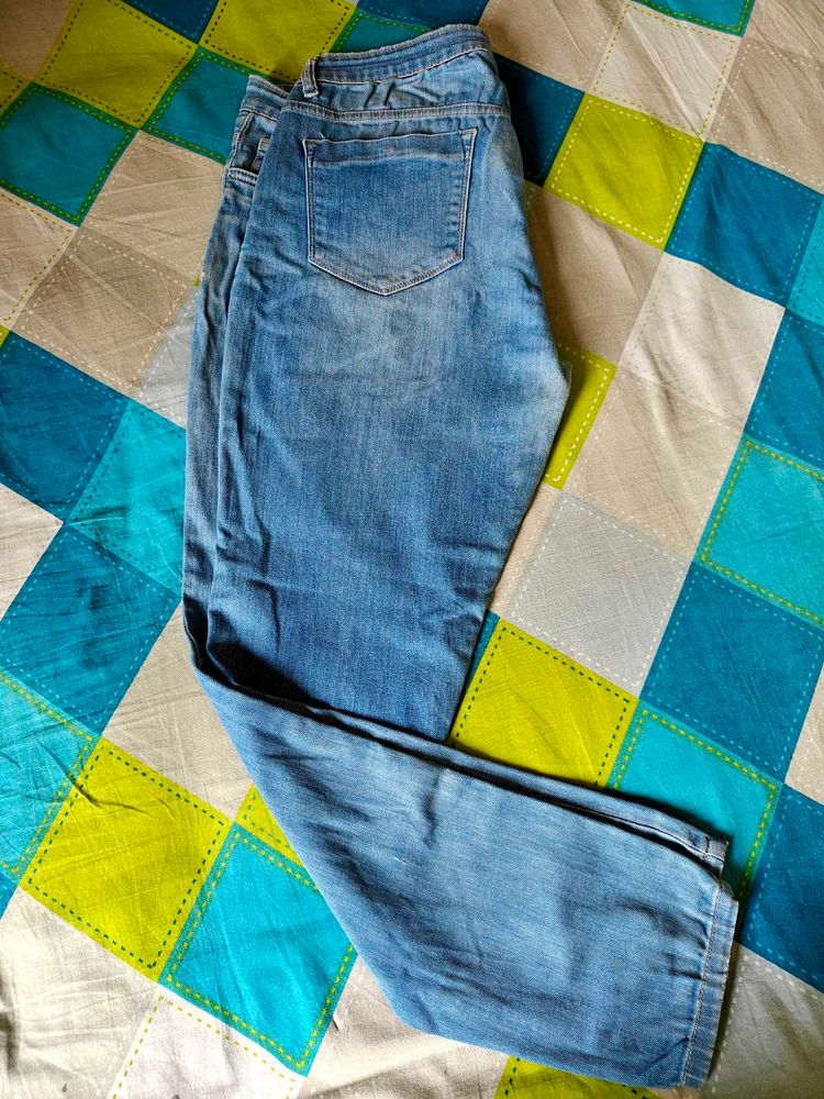 🔥Sale🔥LIFE Light Wash Jeans From Shoppers Stop