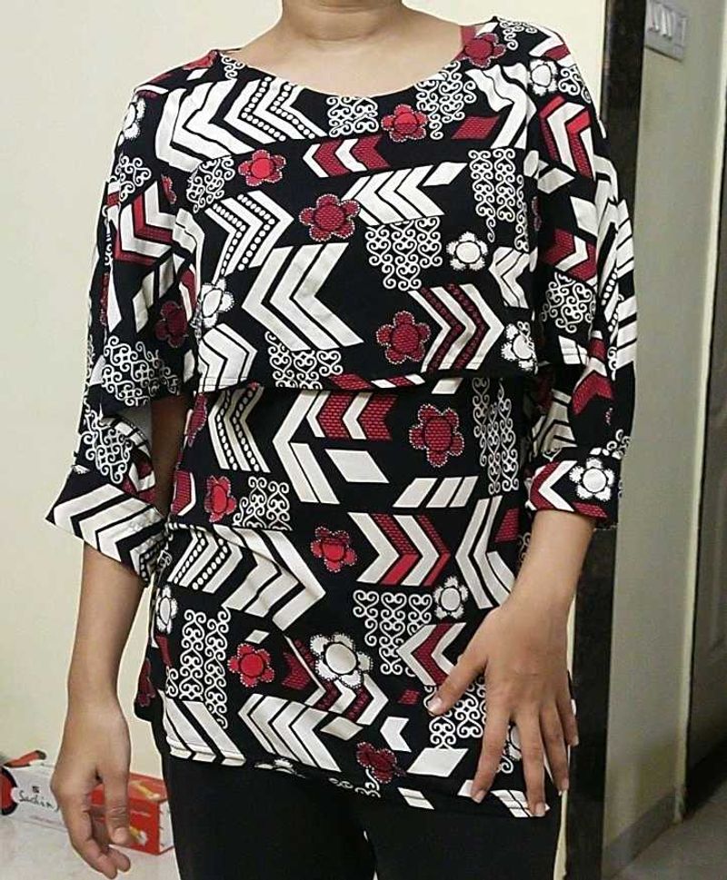 Printed Geometric pattern top