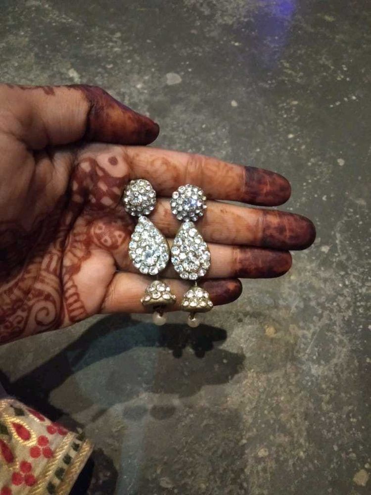 Sparkling Teardrop Earrings