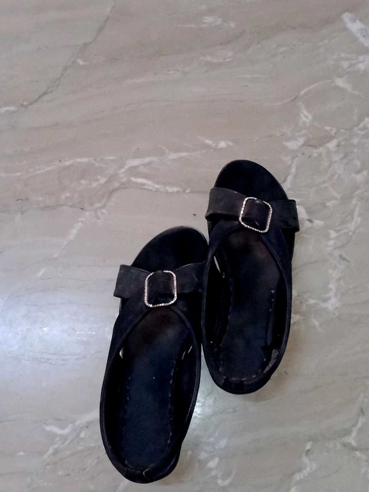 Black Buckle Detail Sandals