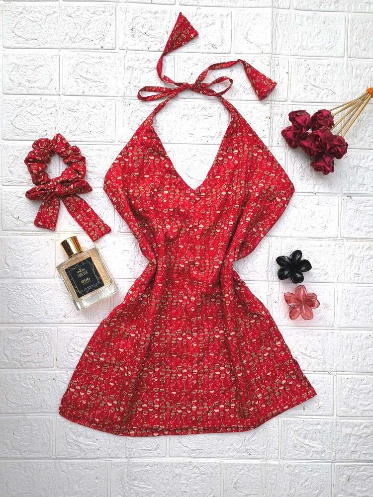 Festive Halter Neck Short Kurti🎀