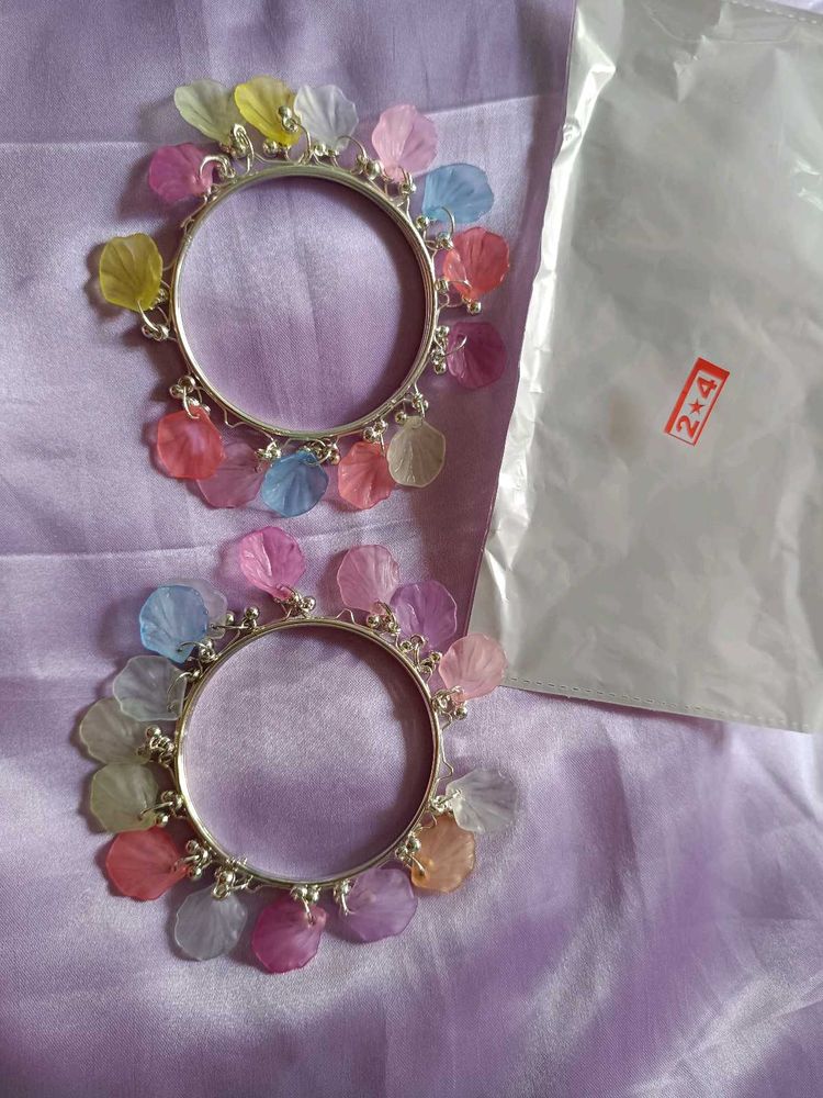 Pastel Petal Bangle Set