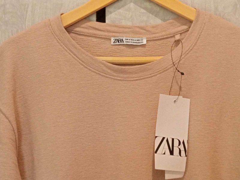 New ZARA T-shirt.. 🤍