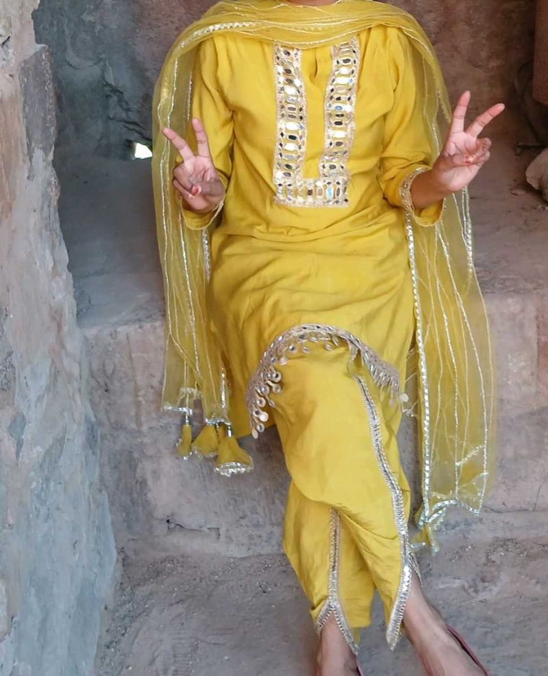 Elegant Yellow Salwar Suit