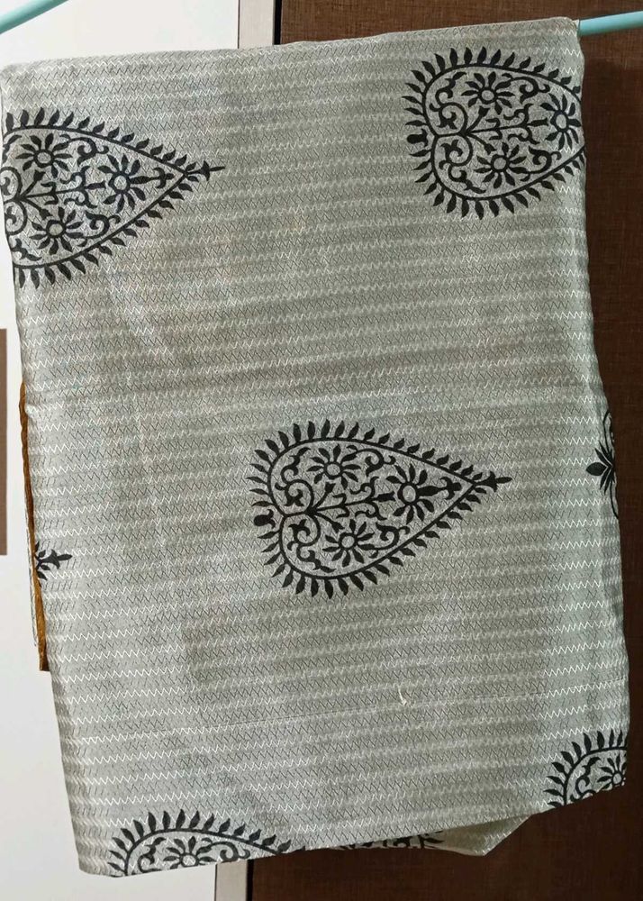 Grey Cotton Paisley Block Print Saree