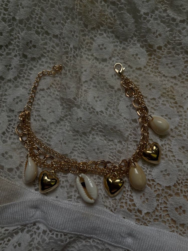 Heart &amp; Shell Charm Bracelet