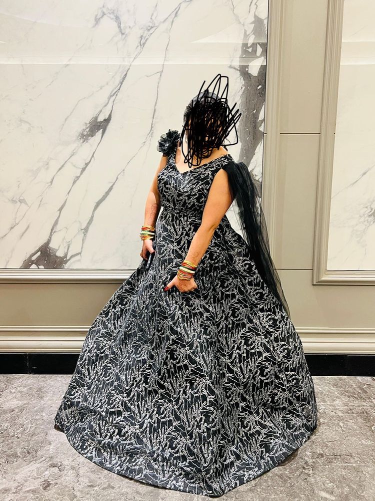 Black Color Gown For Wedding On Sale