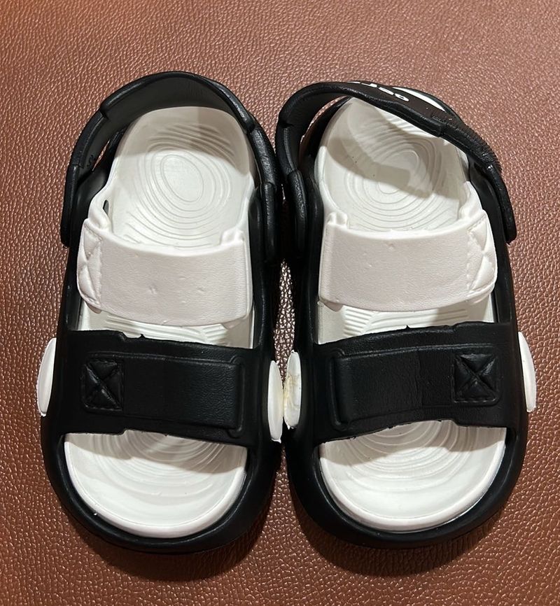 Kids Black &amp; White Sandals